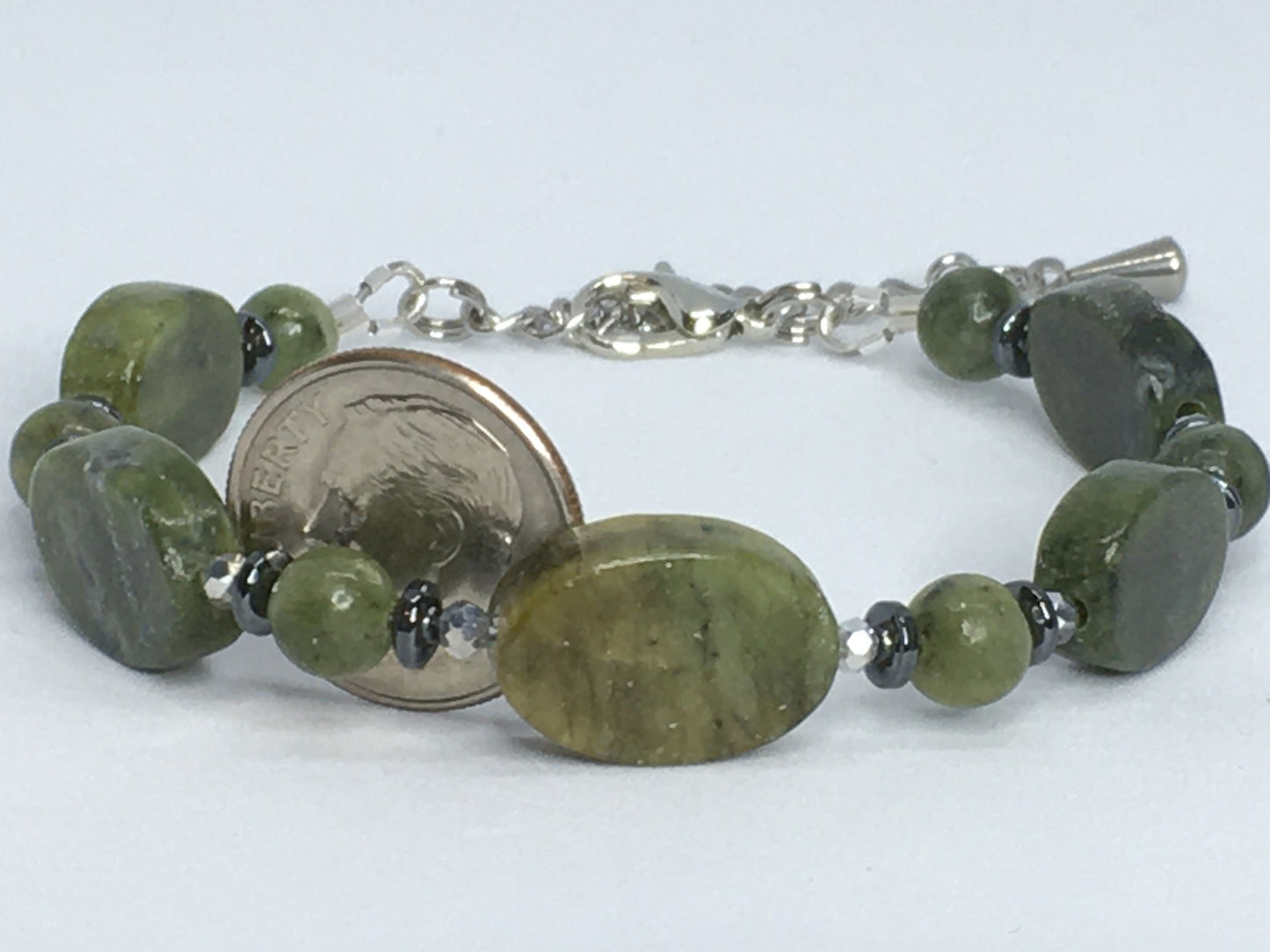 7" to 7.5" Green Serpentine Women's Bracelet