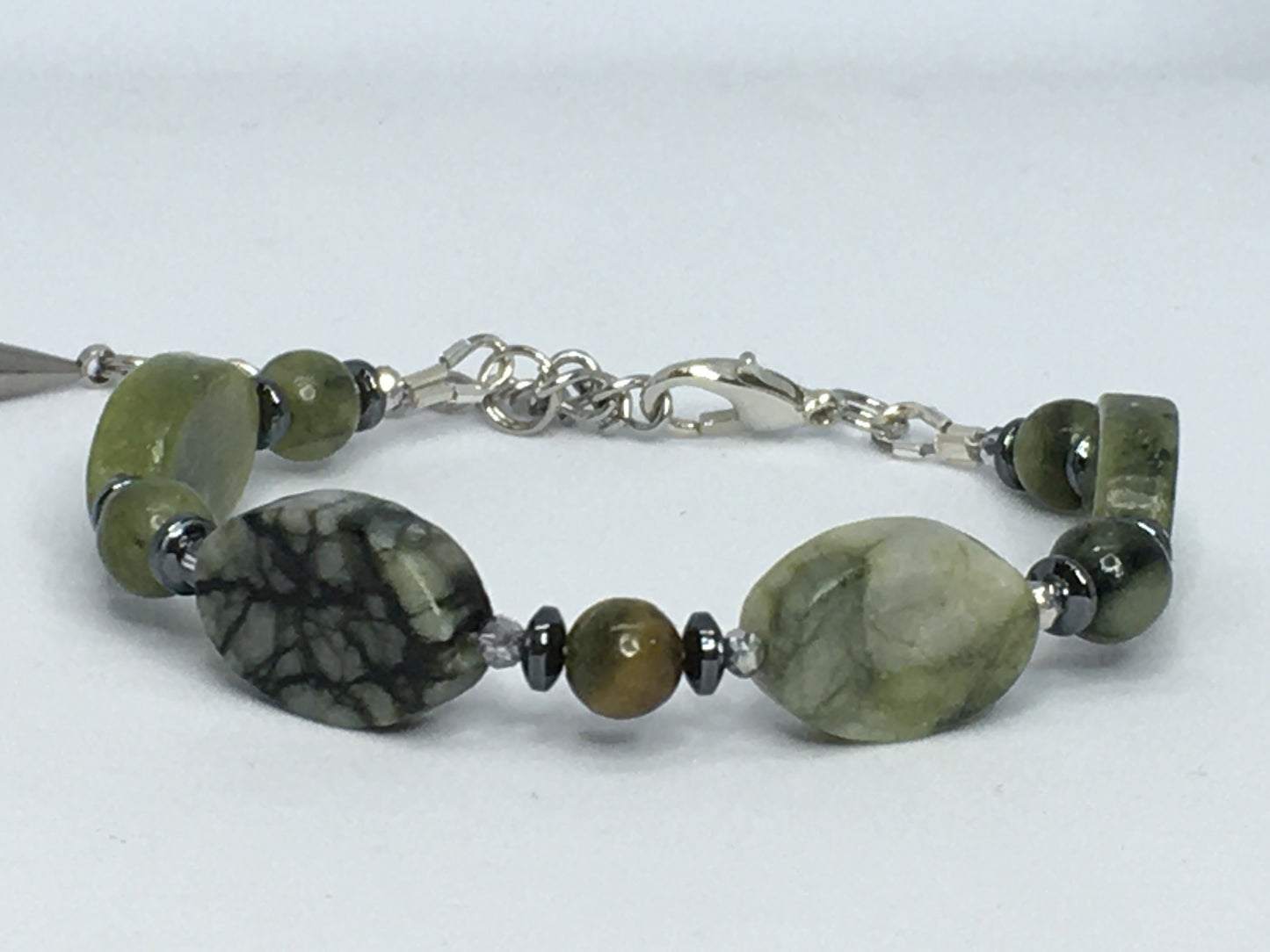 6.25" to 6.75" Green Serpentine Women's Bracelet