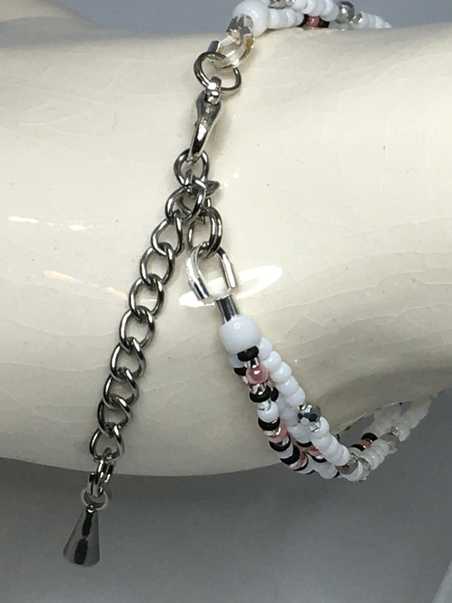 6.5" Glass Seed Bead Women's Bracelet