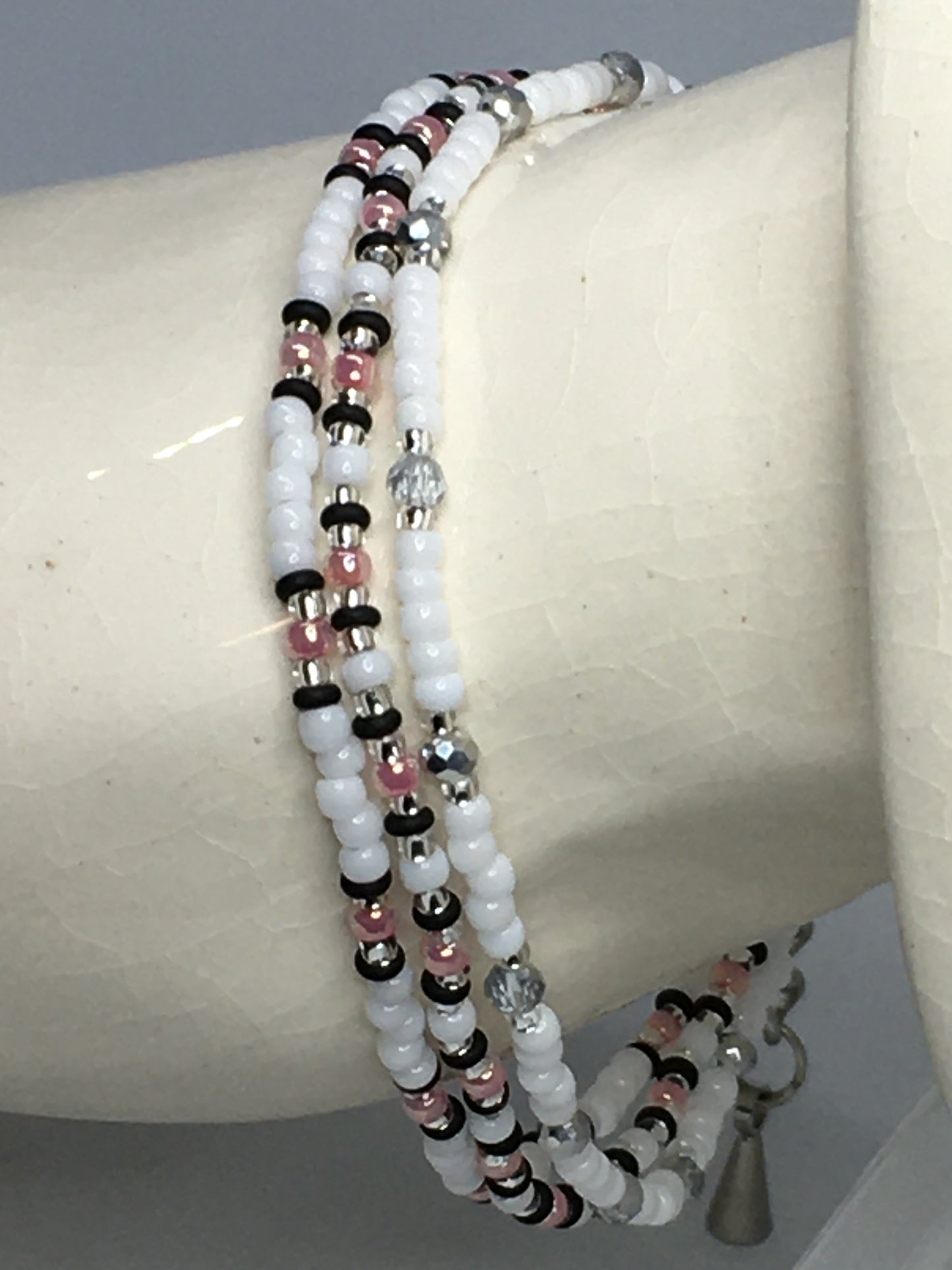 6.75" Glass Seed Bead Women's Bracelet