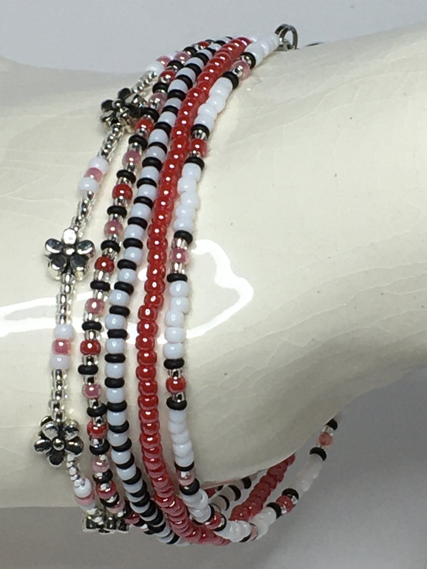 7.25" Glass Seed Bead Women's Bracelet
