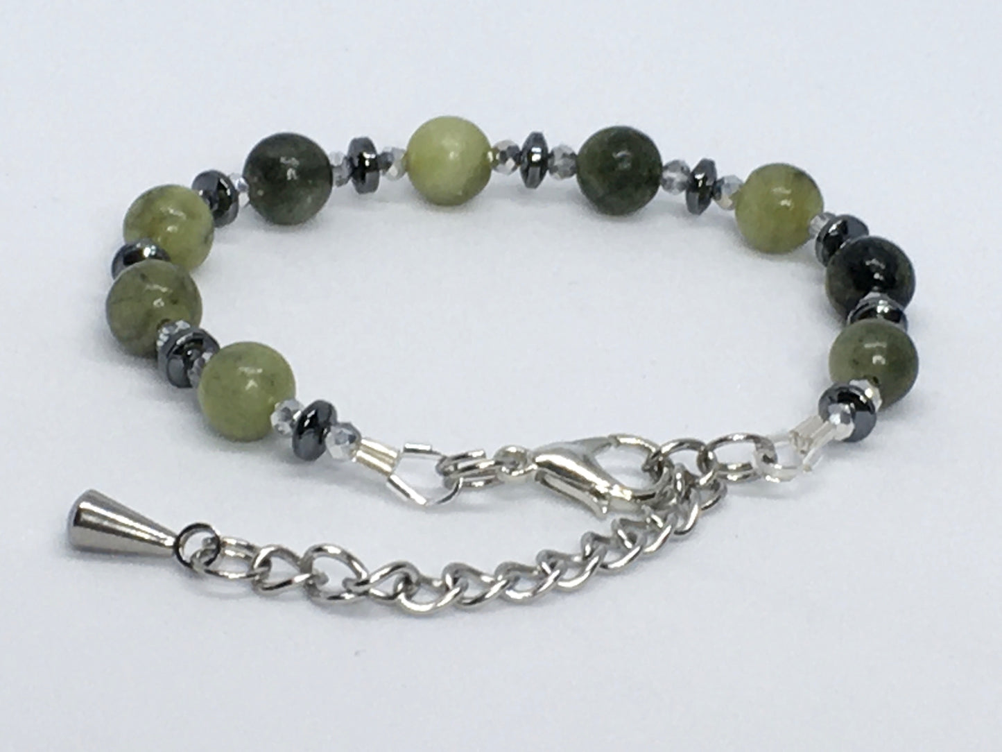 5.5" to 6" Green Serpentine Women's Bracelet