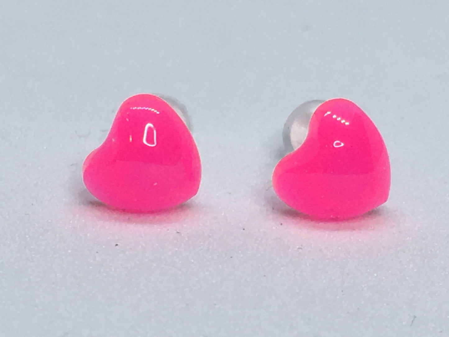 Neon Pink Heart Earrings 1/4"