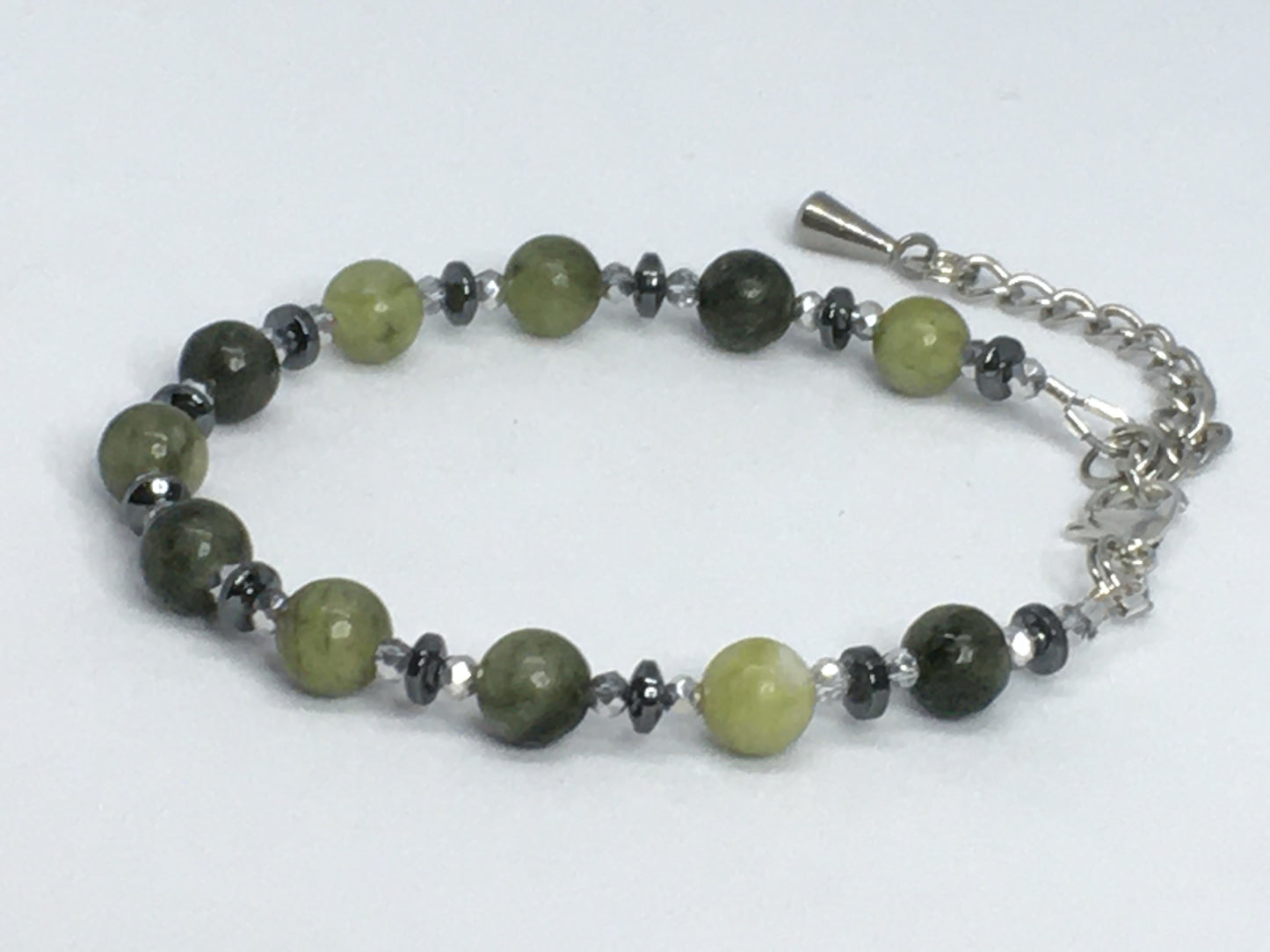 6.5" to 7" Green Serpentine Women's Bracelet