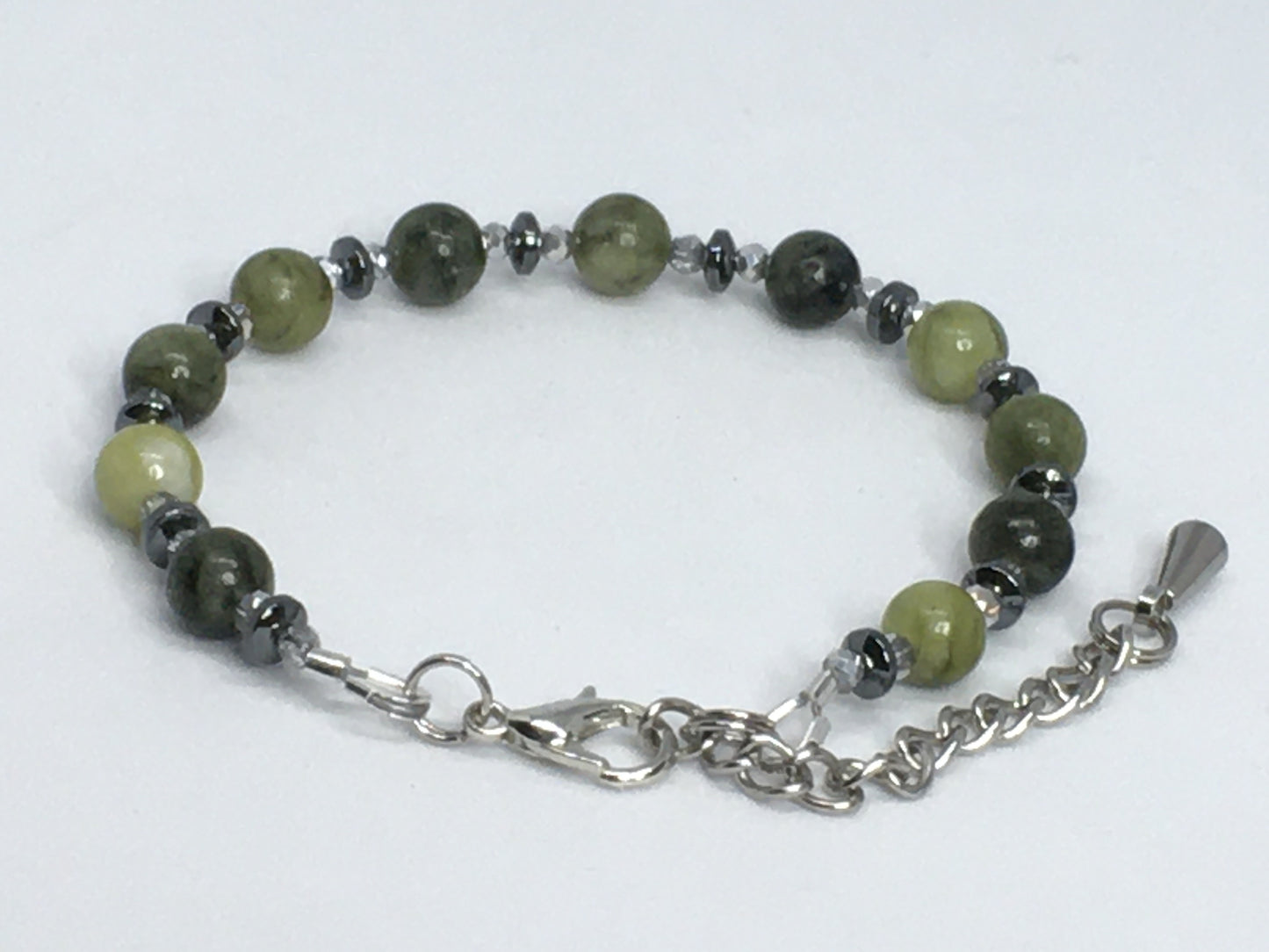 6.5" to 7" Green Serpentine Women's Bracelet