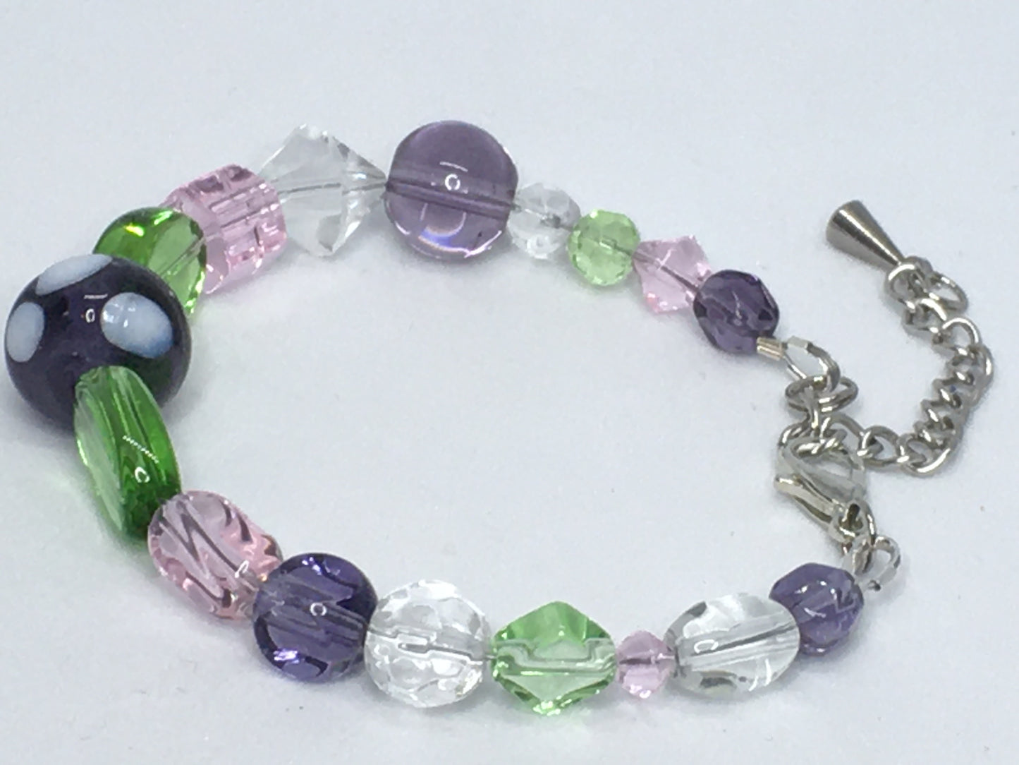 6.25" Glass Bead Women's Bracelet