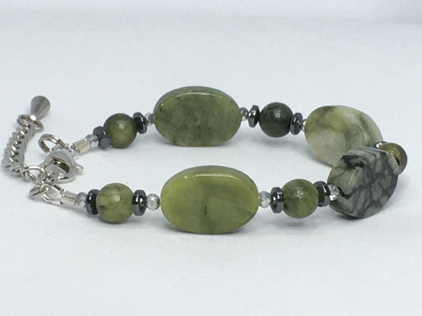 6.25" to 6.75" Green Serpentine Women's Bracelet