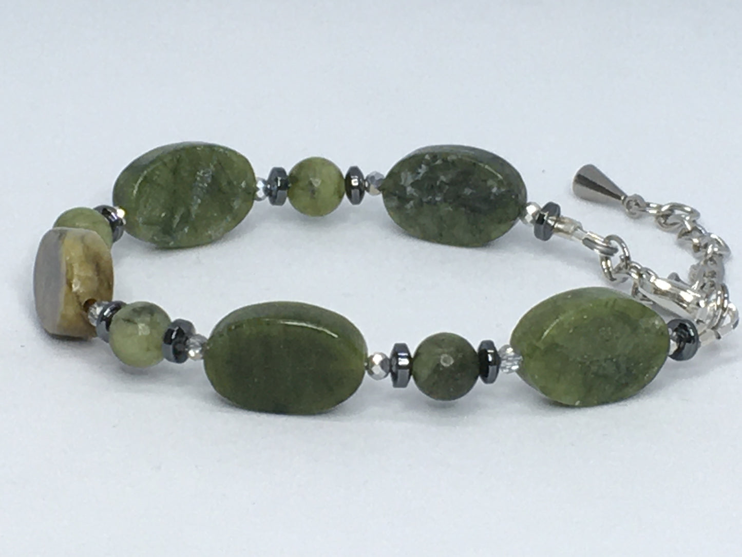 6.5" Green Serpentine Women's Bracelet