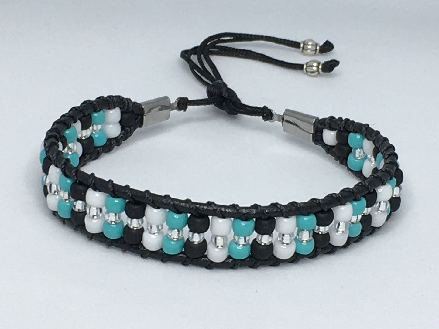 7" Bead and Leather Women's Bracelet