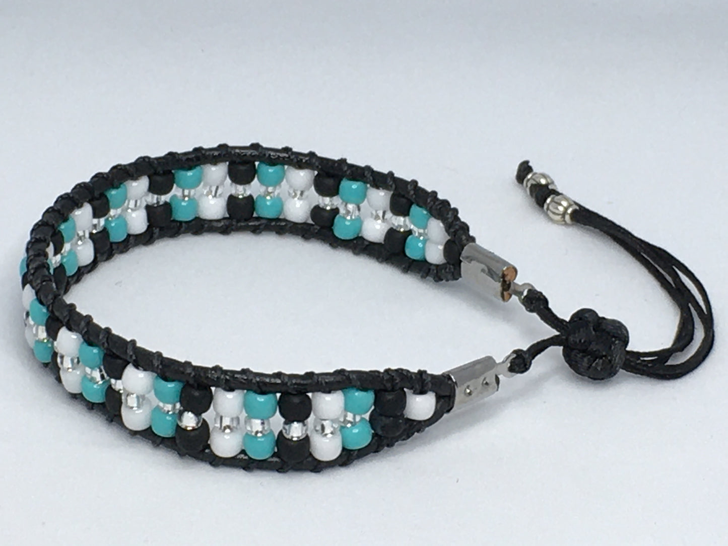 7" Bead and Leather Women's Bracelet